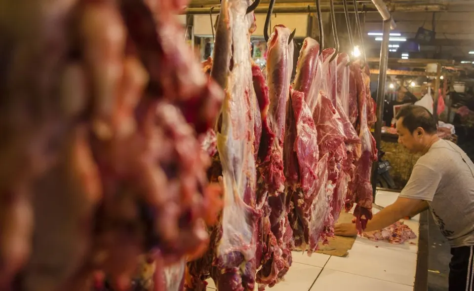 Harga Daging Sapi Tembus Rp180 Ribu per Kg, Daya Beli Melemah
