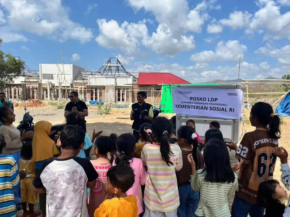 Kemensos Berikan Layanan Dukungan Psikososial untuk Anak-Anak Korban Gempa di Nagekeo