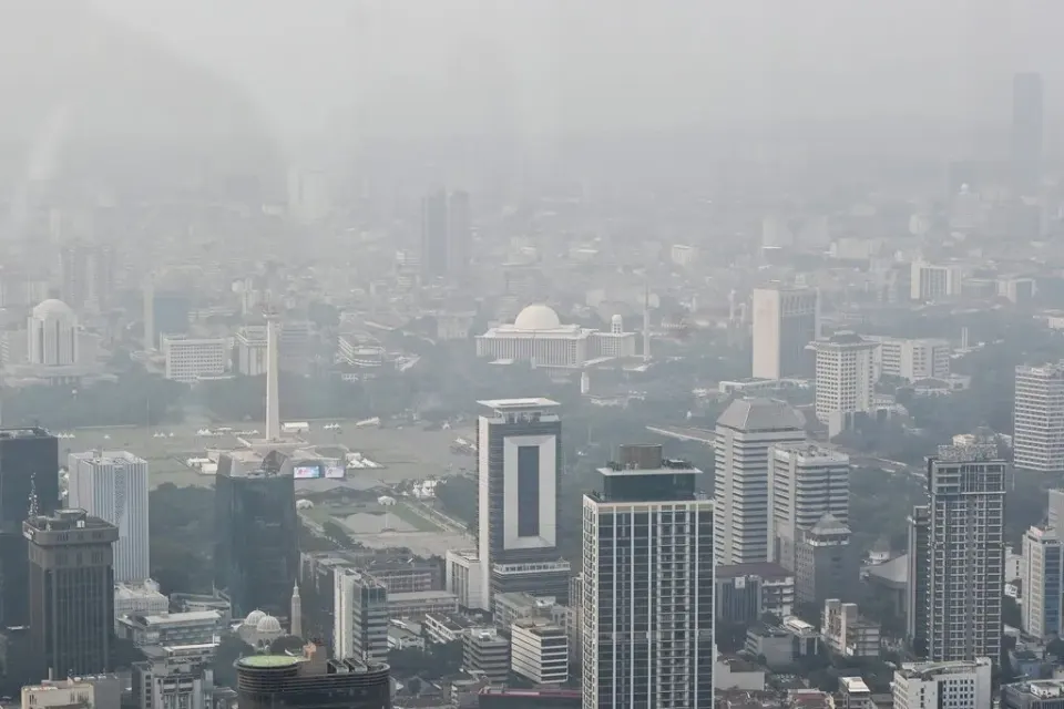 Langit Cerah Tanpa Hujan, Udara Jakarta Berubah Jadi Racun