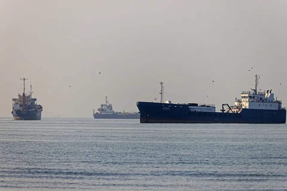Harga Minyak Dunia Turun Tajam Setelah Amerika Serikat dan Iran Menahan Diri