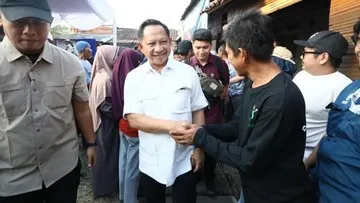 Ketika Warga Ketapang Menentukan Sendiri Harga Bahan Bangunan
