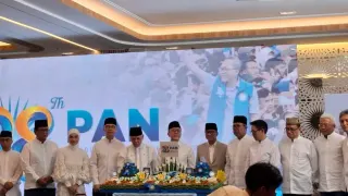 Zulhas Minta Kader PAN Potong Gaji Bantu Korban Gempa NTT dan Karhutla