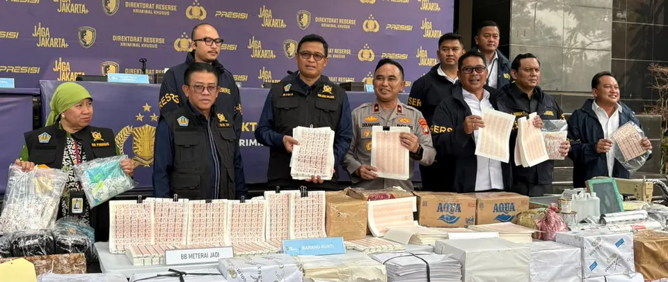 Sindikat Meterai Palsu Rp1 Triliun Dibongkar, 16 Orang Ditangkap